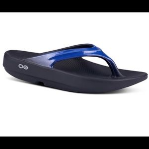 Oofos Oolala Recovery Sandal